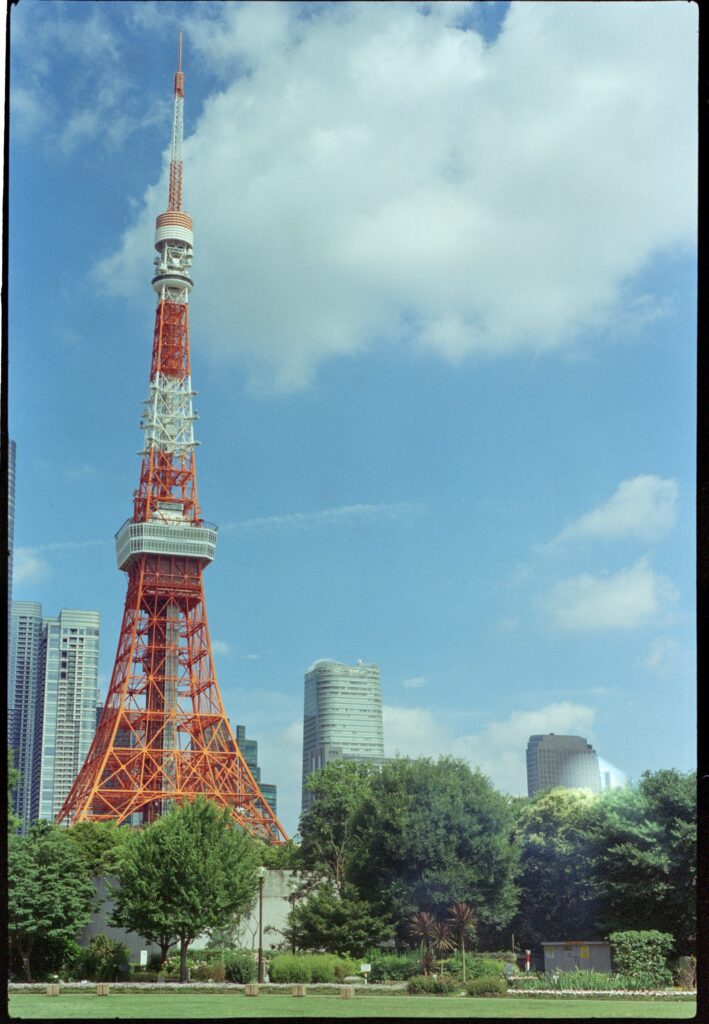 晴日铁塔